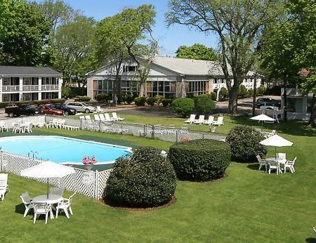 Shoreway Acres Inn ฟัลเมาท์ ภายนอก รูปภาพ