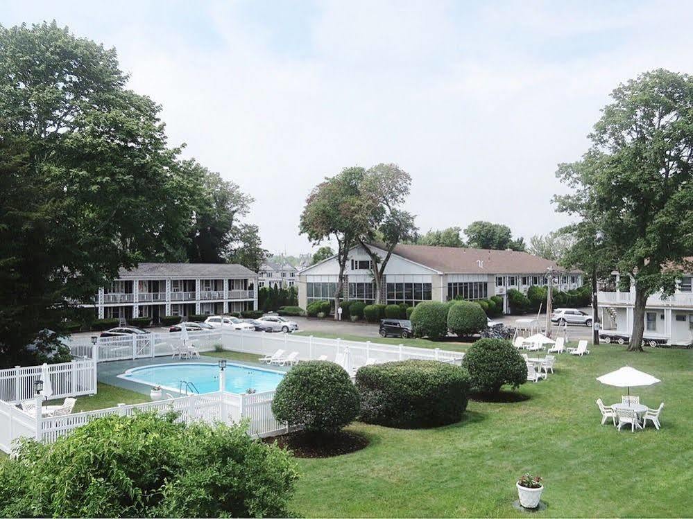 Shoreway Acres Inn ฟัลเมาท์ ภายนอก รูปภาพ